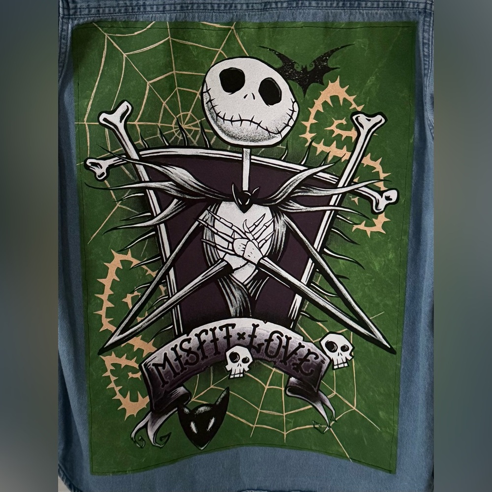 Upcycled Nightmare Before Christmas Graphic Tee on Vintage Denim Shirt Size MP - Picture 3 of 5